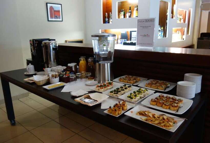 هتل Desilva Inn Katowice Airport