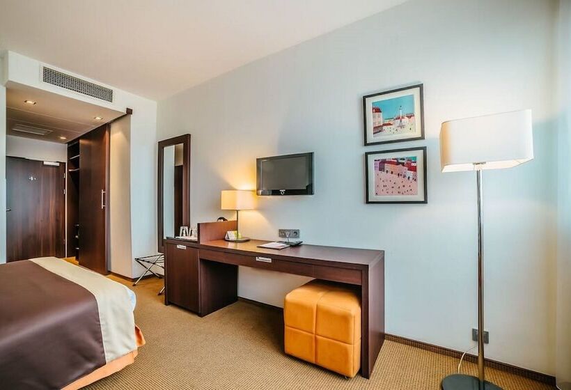 호텔 Desilva Warszawa Piaseczno