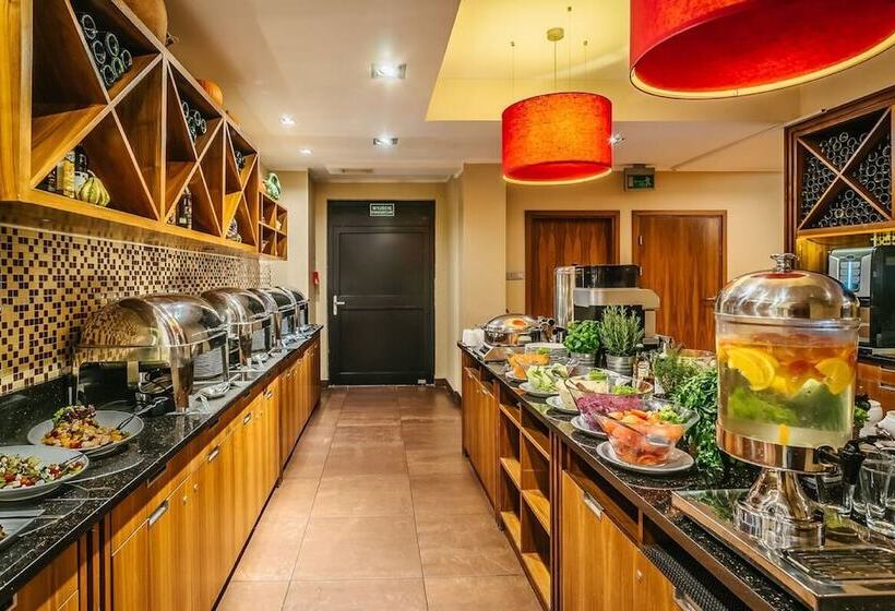 호텔 Desilva Warszawa Piaseczno