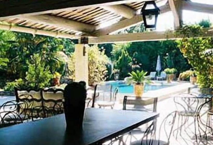 בית מלון כפרי Domaine De Mejeans   Teritoria