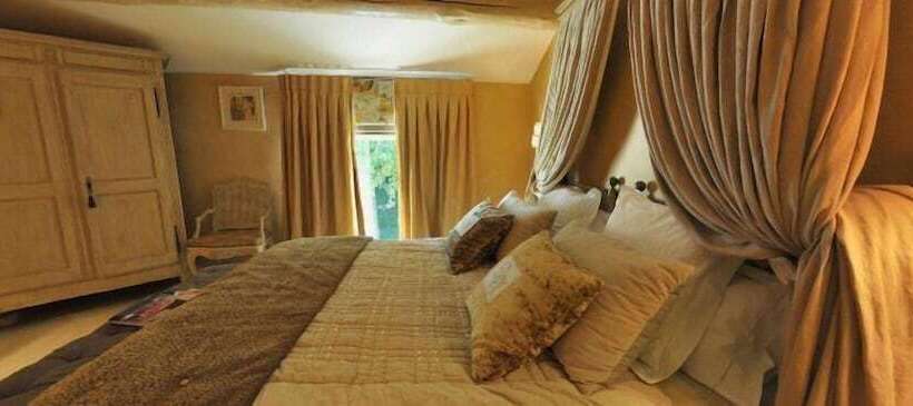 בית מלון כפרי Domaine De Mejeans   Teritoria