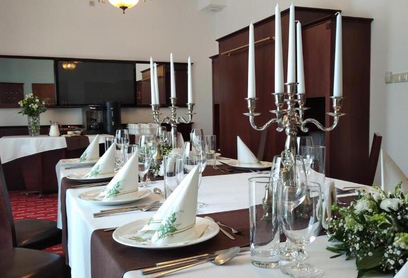 Отель Dworek Magnat