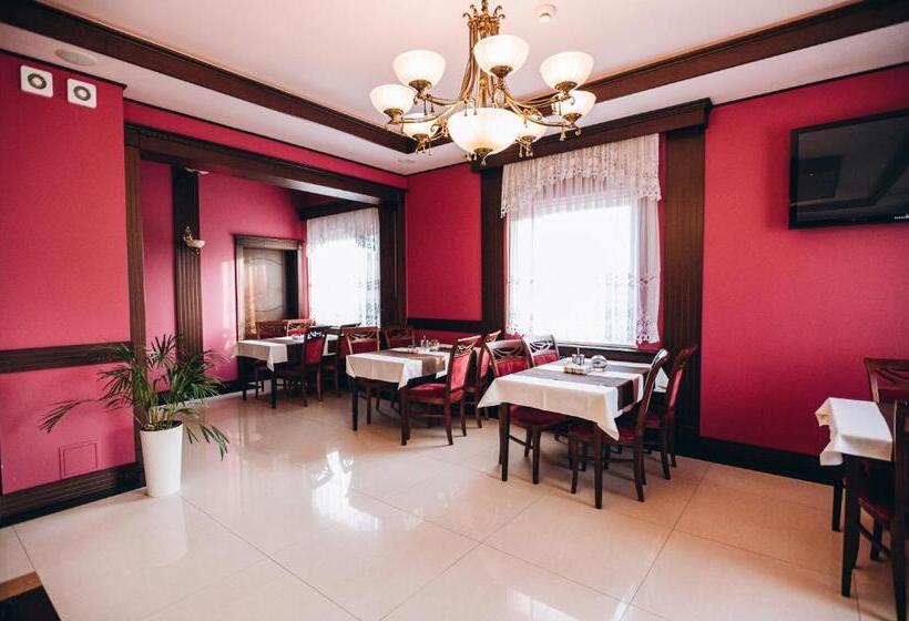 Отель Dworek Magnat