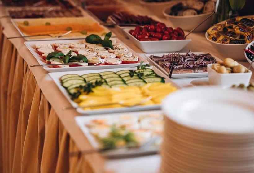 ホテル Dworek Magnat