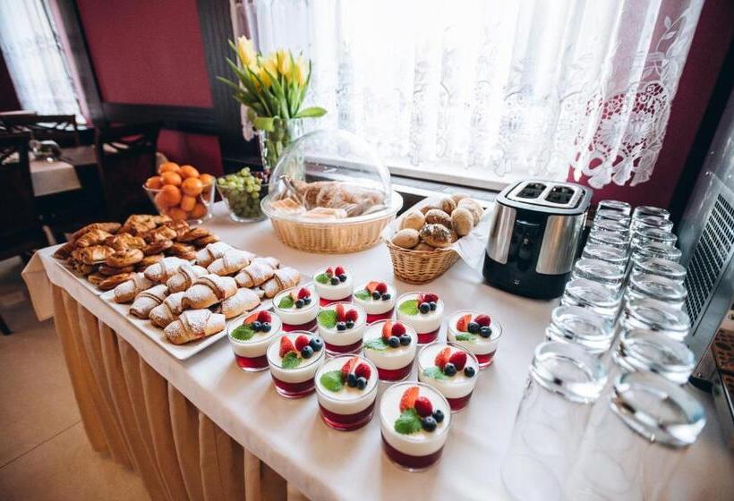 Отель Dworek Magnat