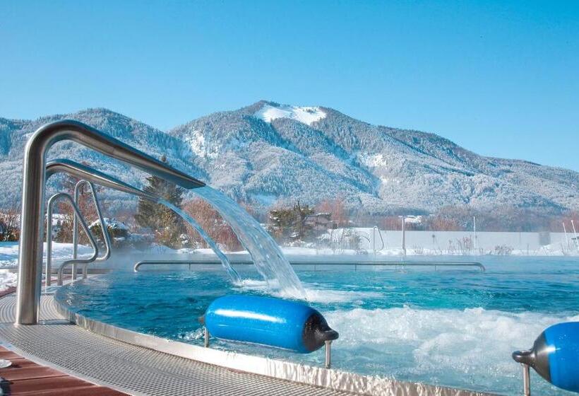 فندق Ebner S Waldhof Am See Resort & Spa