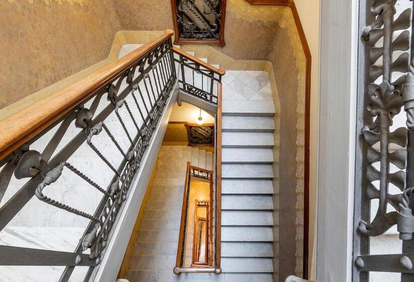 Отель El Palauet Royal Suites