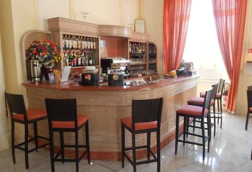 فندق El Paradiso