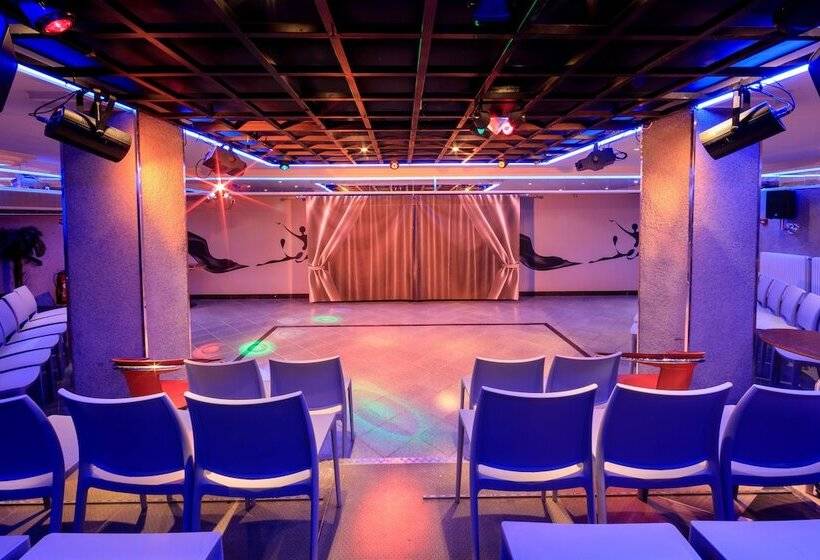 فندق El Paradiso