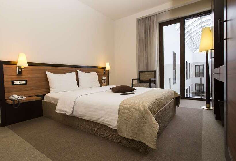 هتل Europa Royale Bucharest