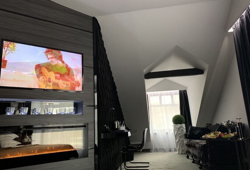 בית מלון כפרי Fado