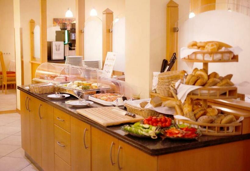 Отель Feichtinger Graz