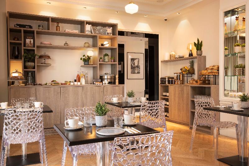 First Hotel Paris Tour Eiffel