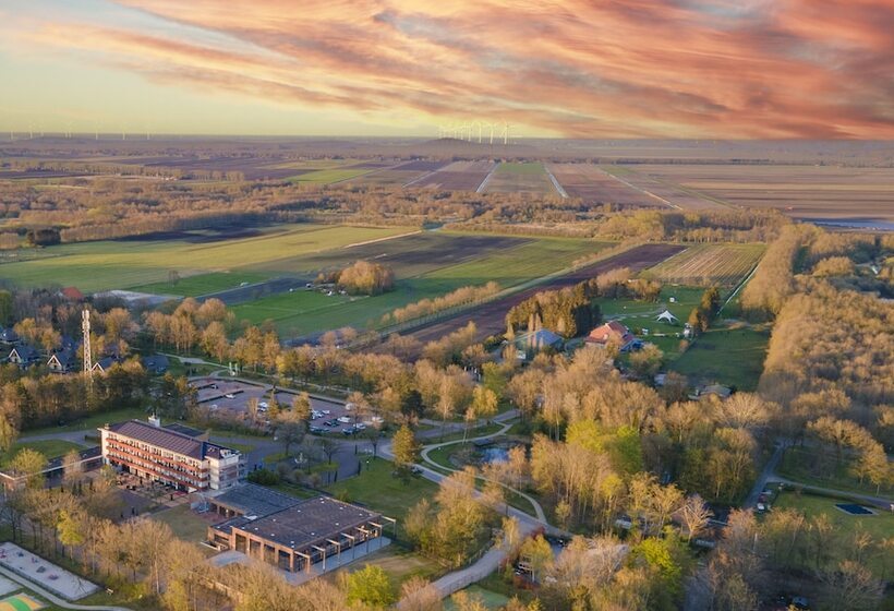 Fletcher Familiehotel De Hunzebergen