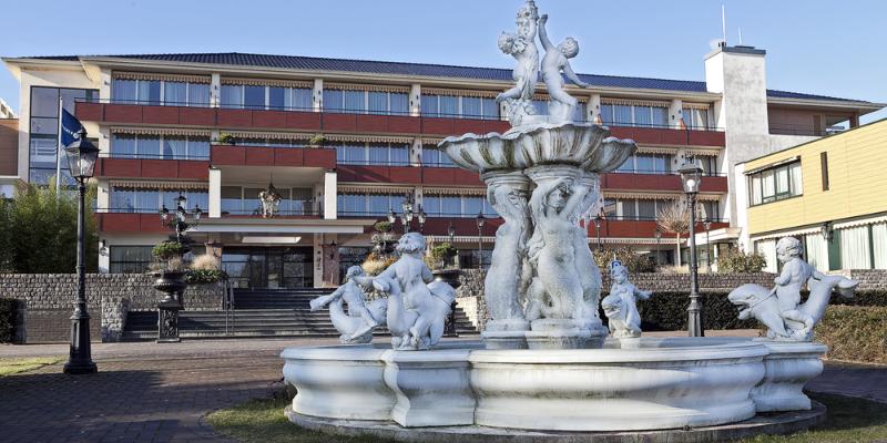 Fletcher Familiehotel De Hunzebergen