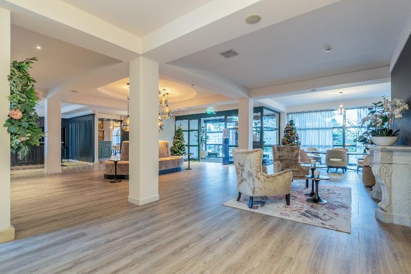 Fletcher Familiehotel De Hunzebergen