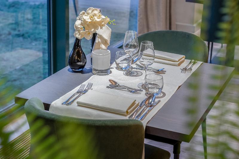 Fletcher Familiehotel De Hunzebergen