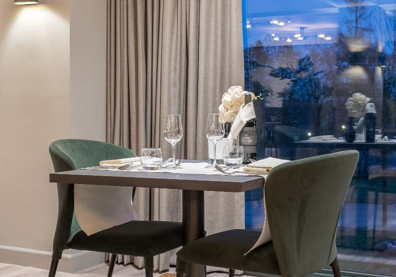 Fletcher Familiehotel De Hunzebergen