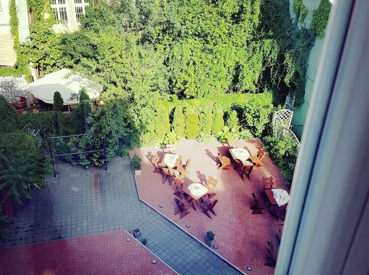 هتل Garden Boutique Residence