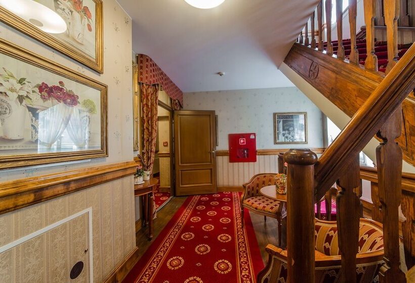 هتل Garden Boutique Residence