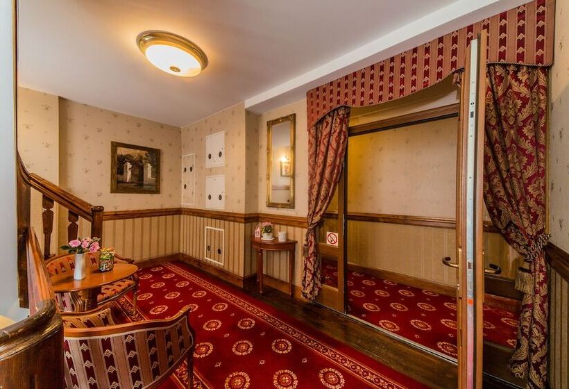 هتل Garden Boutique Residence