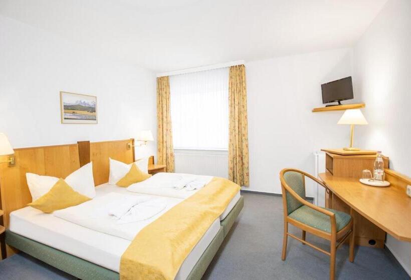 ホテル Garni Zwickaumosel