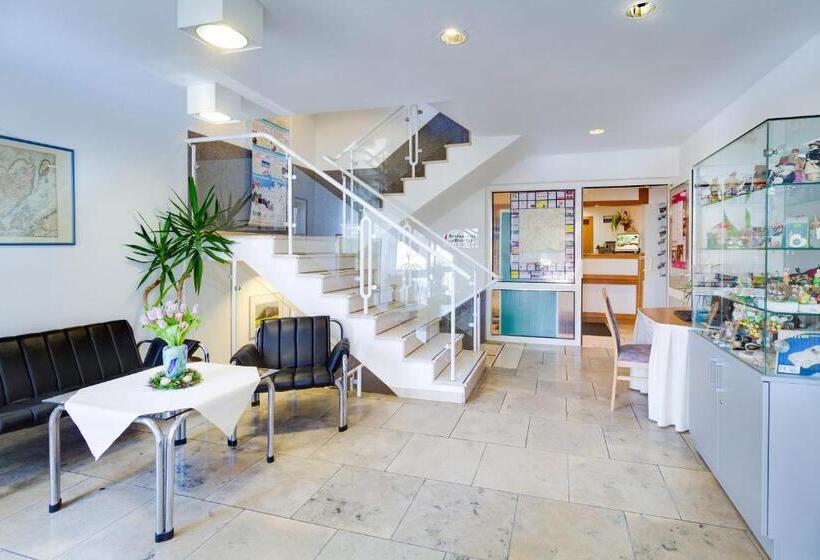 ホテル Garni Zwickaumosel