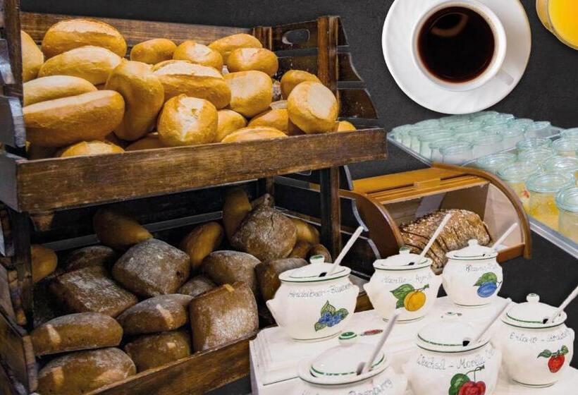 ホテル Garni Zwickaumosel