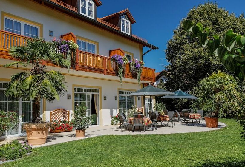 ホテル Glasl S Land