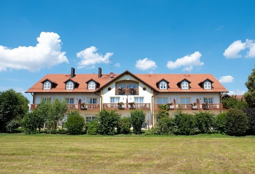 ホテル Glasl S Land