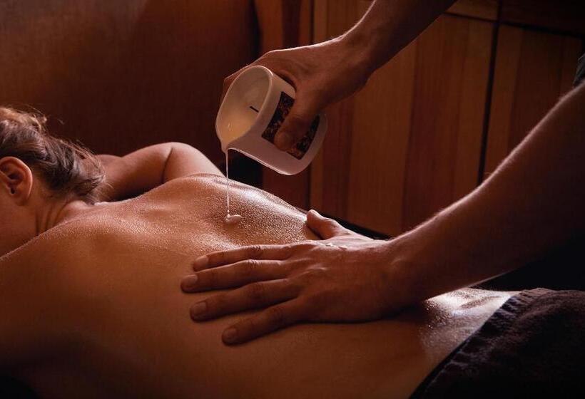 Отель Gleboczek Vine Resort& Spa