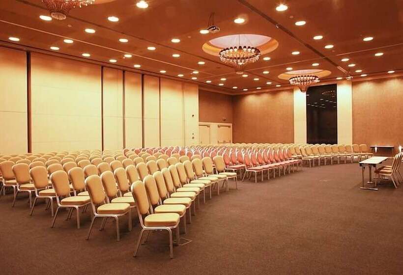 فندق Golden Tulip Ana Dome