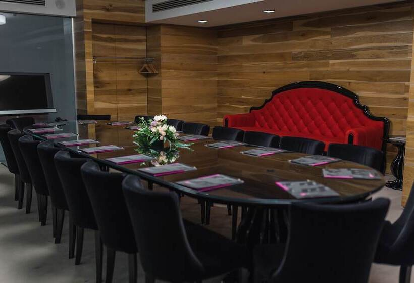 ホテル Graffit Gallery Design