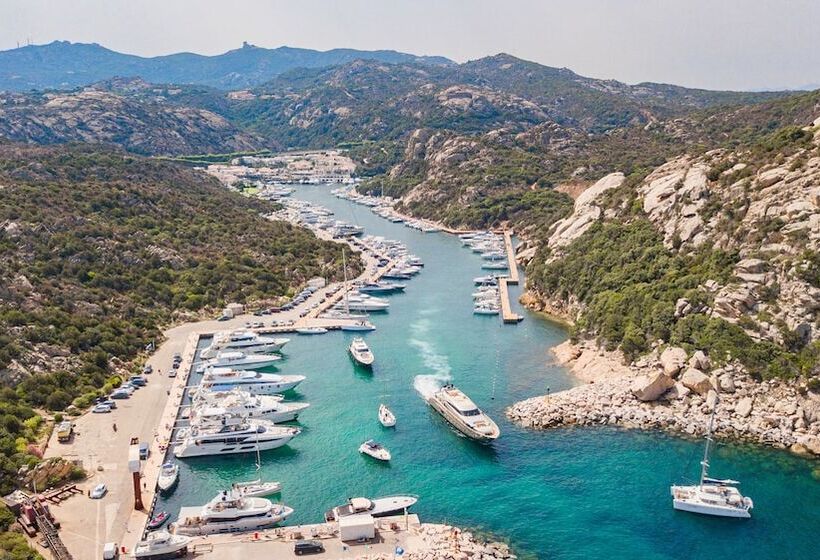 Grand Hotel Poltu Quatu