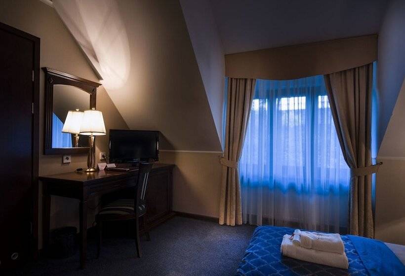 בית מלון כפרי Grand Sal