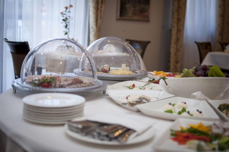 בית מלון כפרי Grand Sal