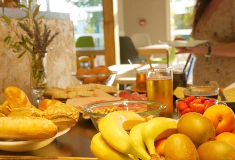 Greet Hotel Marseille Provence Aéroport