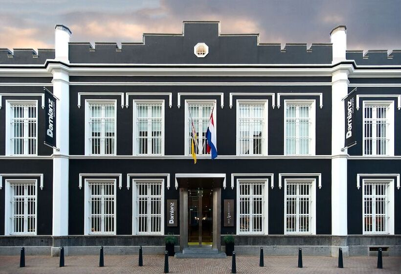 هتل Het Arresthuis