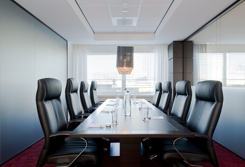 فندق Holiday Inn Express Amsterdam   Sloterdijk Station, An Ihg