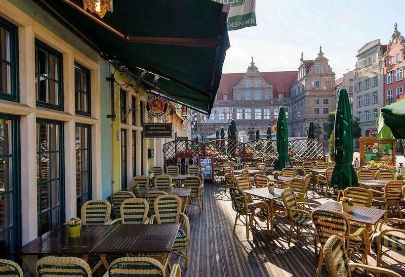 Отель Holland House Residence Old Town