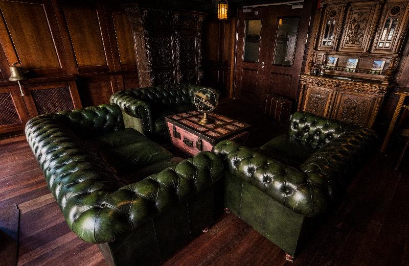 Отель Holland House Residence Old Town