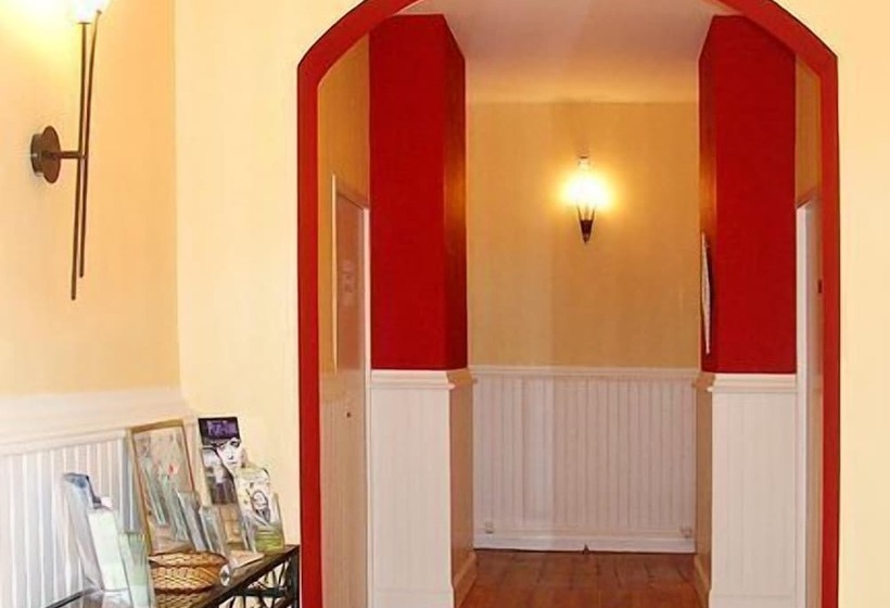 ホテル Hôtel Adour