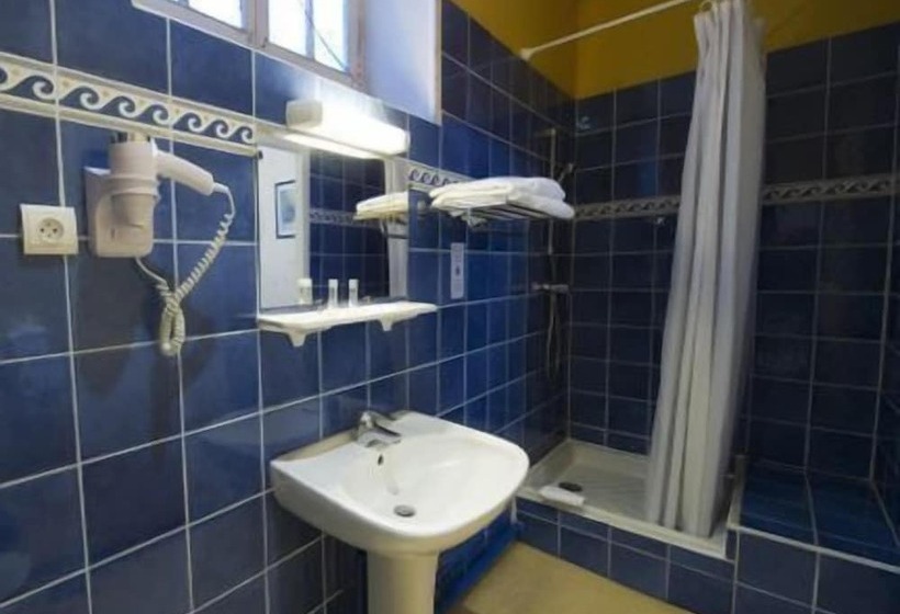 ホテル Hôtel Adour