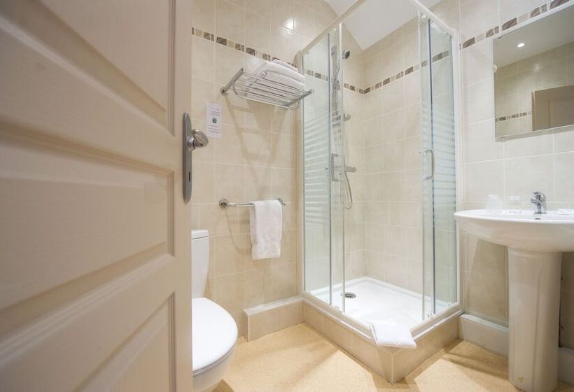 ホテル Hôtel Adour