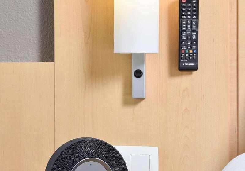 בית מלון כפרי Ibis Kortrijk Centrum