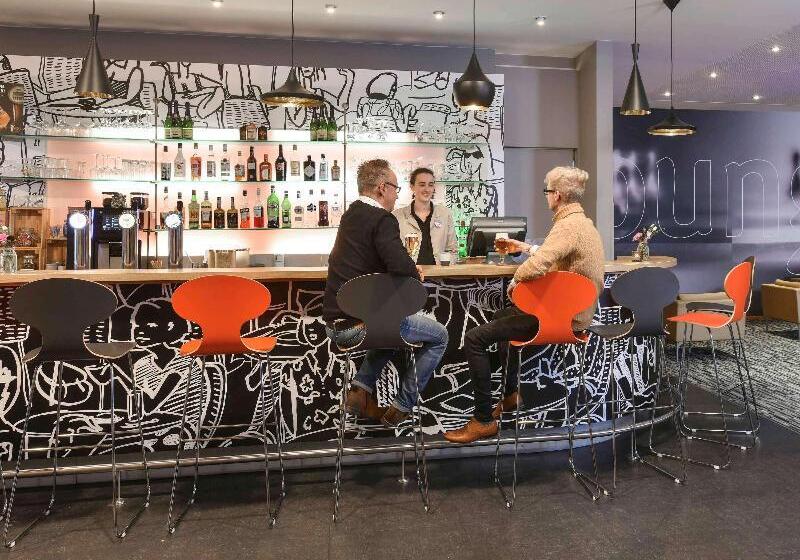 בית מלון כפרי Ibis Kortrijk Centrum