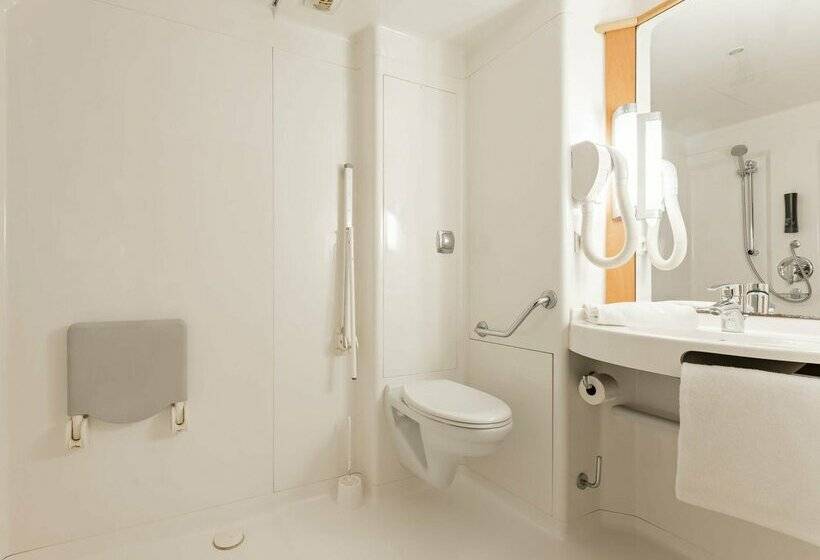 B&B HOTEL Maubeuge Gare