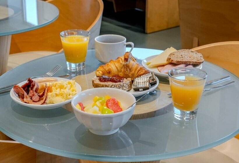 B&B HOTEL Maubeuge Gare