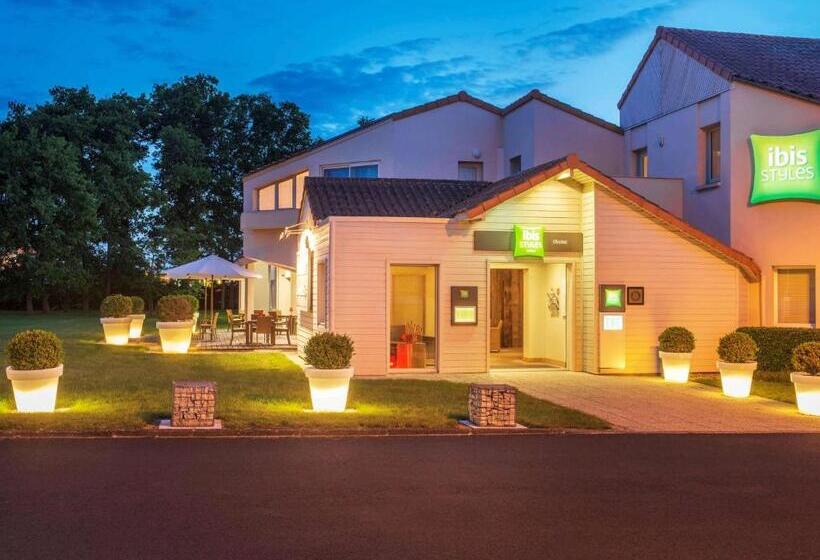 ホテル Ibis Styles Cholet