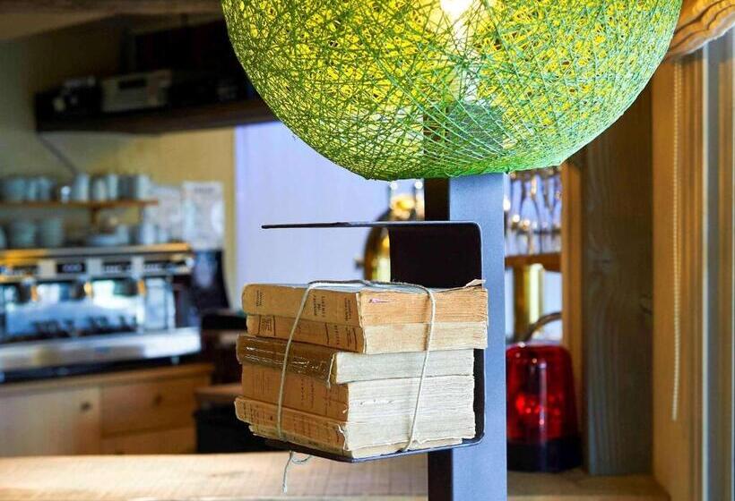 ホテル Ibis Styles Cholet